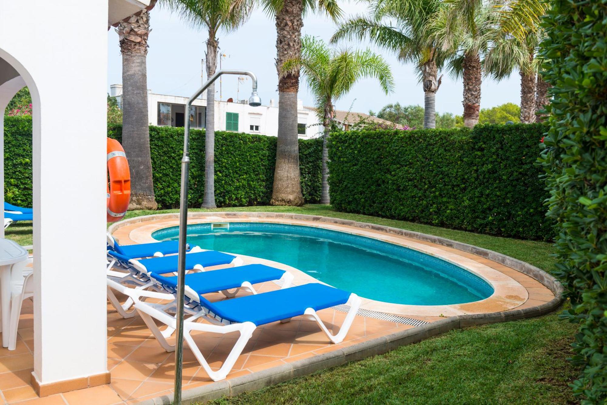 Apartchalet Villas Elvira. Villa A Son Carrio  Экстерьер фото