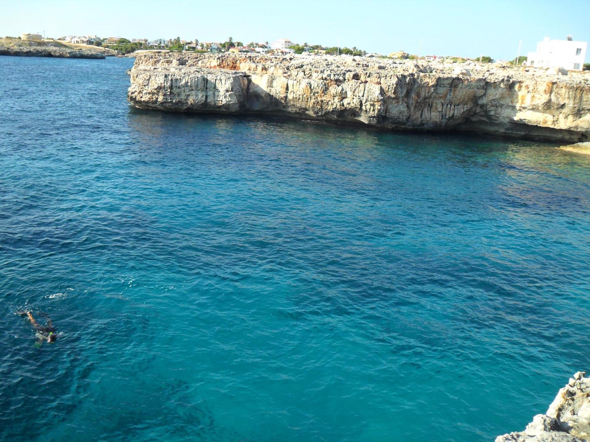 Apartchalet Villas Elvira. Villa A Son Carrio  Экстерьер фото