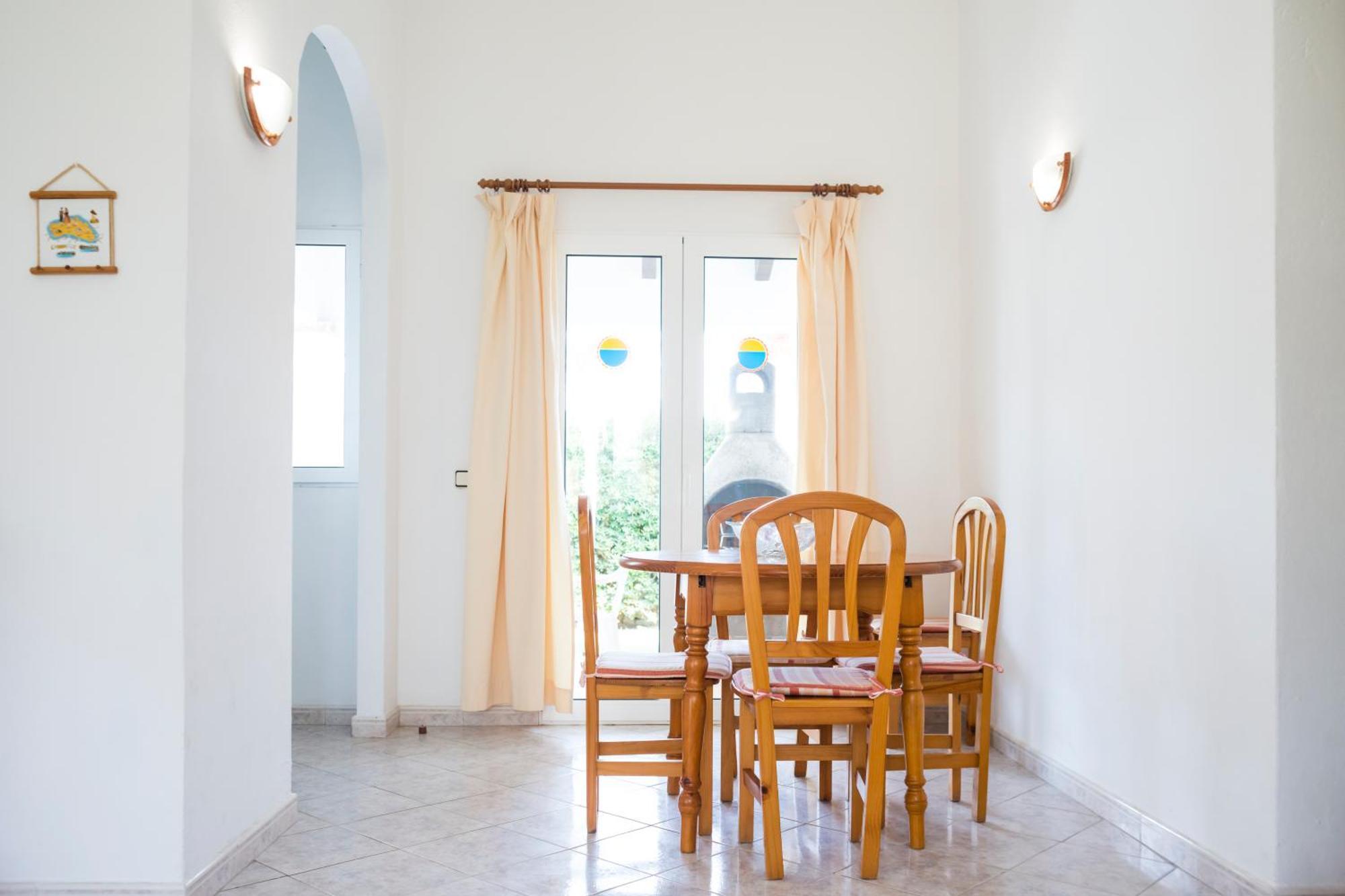 Apartchalet Villas Elvira. Villa A Son Carrio  Экстерьер фото